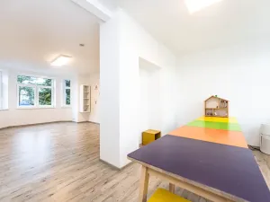 Prodej obchodního prostoru, Praha - Štěrboholy, Ústřední, 280 m2