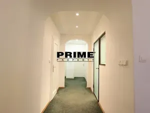 Pronájem bytu 3+1, Praha - Nové Město, Odborů, 87 m2