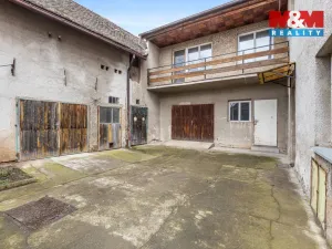 Prodej rodinného domu, Líšťany, Zlatá Ulička, 272 m2