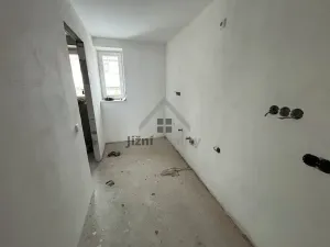 Prodej bytu 3+1, Třeboň, Seifertova, 69 m2