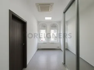 Pronájem bytu 1+kk, Brno, Jakubské náměstí, 24 m2