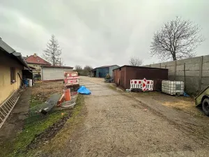 Prodej komerčního pozemku, Klobouky u Brna, Nádražní, 2124 m2