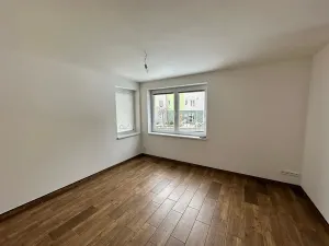 Pronájem bytu 1+kk, Děčín, Na Slatinách, 38 m2