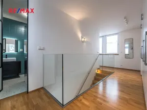 Pronájem vily, Praha - Lysolaje, 150 m2