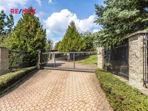 Prodej pozemku pro bydlení, Praha - Lochkov, Na dražkách, 1550 m2