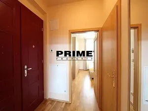 Pronájem bytu 2+kk, Praha - Vinohrady, Na Kozačce, 42 m2