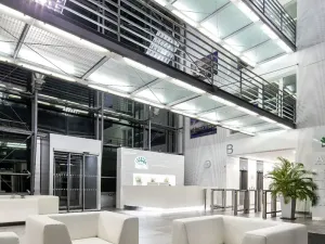 Pronájem kanceláře, Praha - Dejvice, Evropská, 440 m2