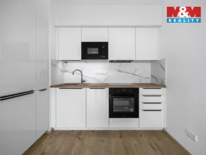 Pronájem bytu 2+kk, Plzeň, Safírová, 66 m2