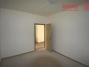 Pronájem bytu 2+1, Chomutov, Březenecká, 64 m2