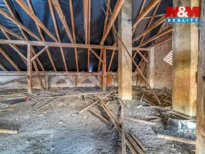 Prodej bytu 2+1, Planá - Svahy, 67 m2