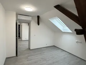 Prodej bytu 3+kk, Úsobí, 73 m2