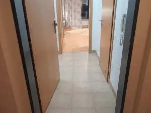 Pronájem bytu 1+kk, Praha - Košíře, Pod Kavalírkou, 32 m2