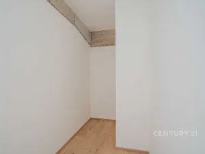 Prodej kanceláře, Praha - Vysočany, Kolbenova, 176 m2