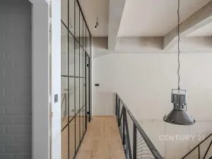 Prodej atypického bytu, Praha - Vysočany, Kolbenova, 176 m2