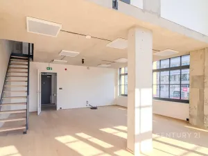 Prodej atypického bytu, Praha - Vysočany, Kolbenova, 144 m2