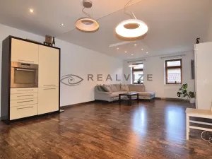 Pronájem bytu 3+kk, České Budějovice, Plachého, 90 m2