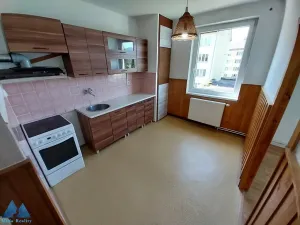 Pronájem bytu 3+1, Lánov, 69 m2