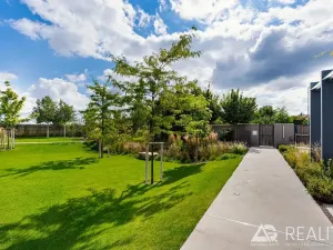 Prodej vícegeneračního domu, Ladná, Ovčačky, 407 m2