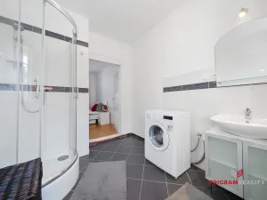 Pronájem bytu 2+kk, Hradec Králové, Dlouhá, 38 m2