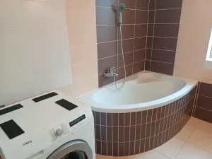 Pronájem bytu 1+kk, Praha - Zličín, Tvrdonická, 46 m2