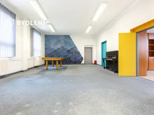 Pronájem kanceláře, Teplice, Modlanská, 153 m2