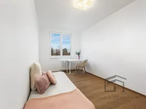 Pronájem bytu 4+kk, Praha - Modřany, Levského, 73 m2