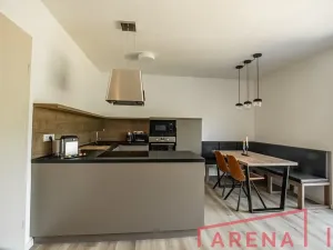 Prodej chalupy, Staré Město, 300 m2