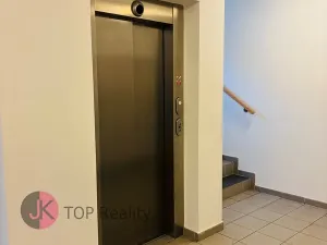 Pronájem bytu 2+kk, Praha - Hostivař, náměstí Přátelství, 58 m2