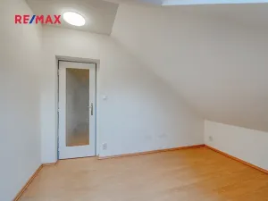 Pronájem bytu 4+1, Praha - Žižkov, Na Balkáně, 98 m2