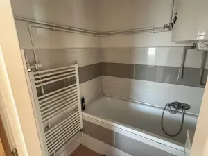 Pronájem bytu 3+1, Katusice, Polní, 90 m2