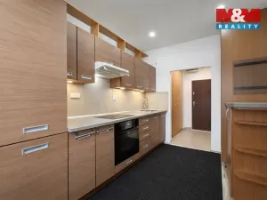 Pronájem bytu 1+1, Karlovy Vary - Rybáře, Nákladní, 33 m2