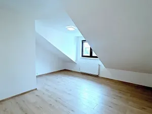 Pronájem bytu 2+kk, Uničov, Stromořadí, 35 m2