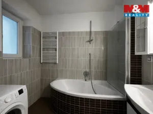 Prodej bytu 2+kk, Praha - Holešovice, Osadní, 56 m2