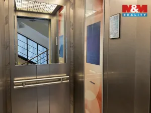 Prodej bytu 2+kk, Praha - Holešovice, Osadní, 56 m2