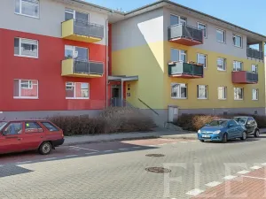 Pronájem bytu 3+kk, Praha - Vinoř, Českodubská, 82 m2