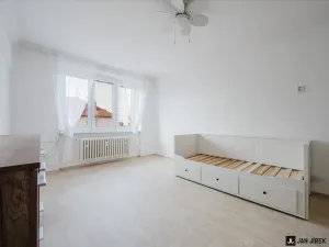 Pronájem bytu 1+1, Hradec Králové, Průmyslová, 37 m2