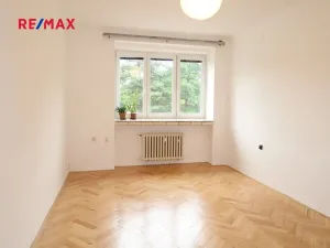 Pronájem bytu 2+1, Praha - Podolí, Podolská, 67 m2