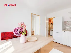 Prodej rodinného domu, Praha - Malešice, Bakalářská, 320 m2