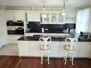 Prodej bytu 4+1, Karlovy Vary, Tylova, 182 m2