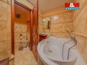 Prodej bytu 4+1, Litoměřice - Pokratice, Ladova, 77 m2