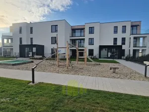 Pronájem garážového stání, Olomouc, Hněvotínská, 13 m2