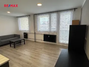 Pronájem bytu 1+kk, Kladno, U Hvězdy, 34 m2