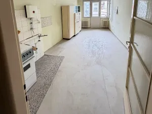 Pronájem bytu 3+1, Zlín, náměstí Míru, 90 m2