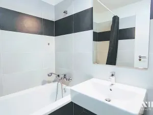Pronájem bytu 3+kk, Praha - Malešice, Nad úžlabinou, 61 m2
