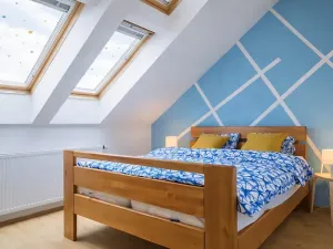 Pronájem bytu 6+kk a větší, Praha - Holešovice, Strojnická, 168 m2