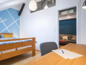 Pronájem bytu 6+kk a větší, Praha - Holešovice, Strojnická, 168 m2