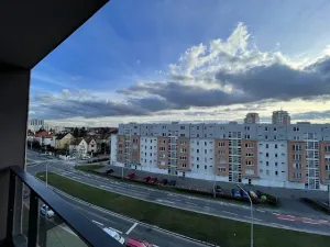 Pronájem bytu 3+kk, Praha, Počernická, 80 m2