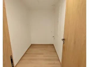 Pronájem bytu 2+kk, Praha - Hloubětín, Domalípova, 53 m2