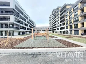 Pronájem bytu 2+kk, Praha - Hloubětín, Domalípova, 53 m2