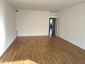 Prodej bytu 4+kk, Znojmo, Jarošova, 110 m2